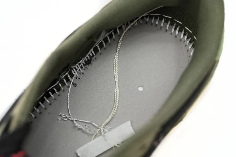 Travis Scott x Air Jordan Retro 1 Black White Low Green Barb CQ4277-200