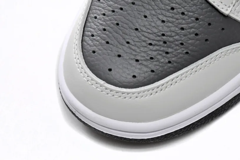 Nike Red Dunks Low SB AE86 DJ6188-002