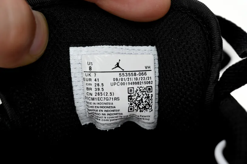 Air Jordan 1 Black Toe Low Retro Black Red 553558-066