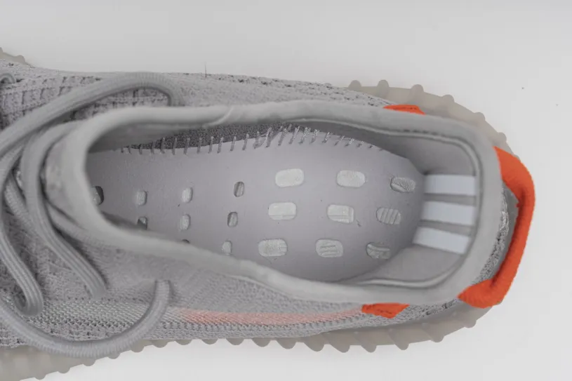 adidas Yeezy Boost 350 V2  Tail Light  Reps FX9017