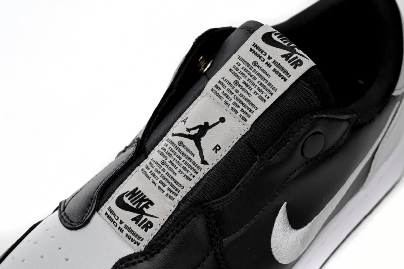 Travis Scott Air Jordan 1 Medium Olive Low Black Ash CQ0279-001