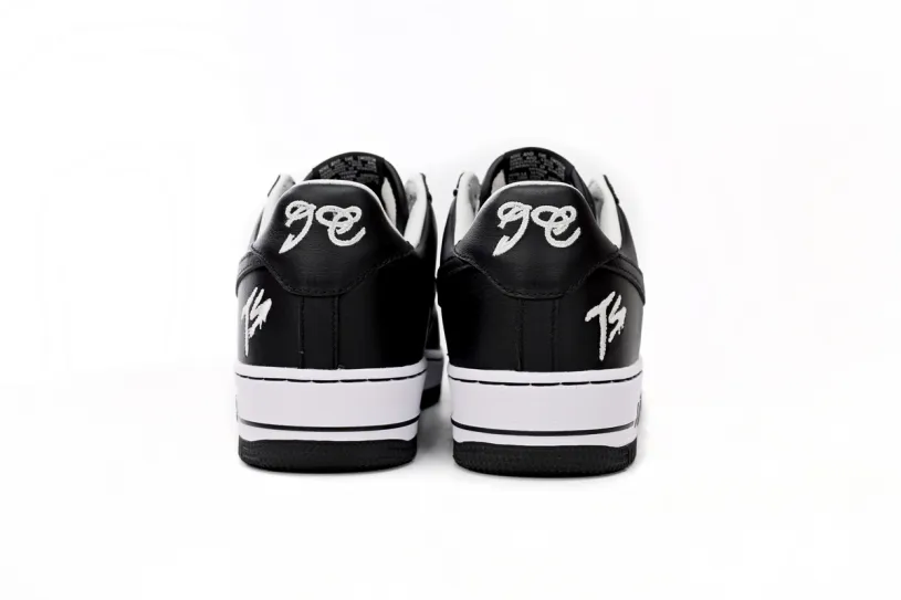 Terror Squad x Nike Air Force 1 Low Sp X Undercover Panda FJ5756-100