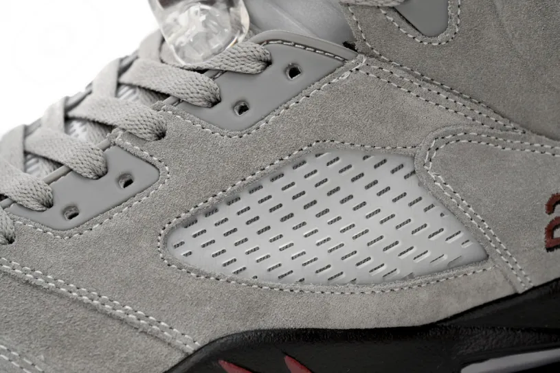 Air Jordan 5 Retro Raging Bulls Retro SP A Ma Maniére Light Bone FD1330-006