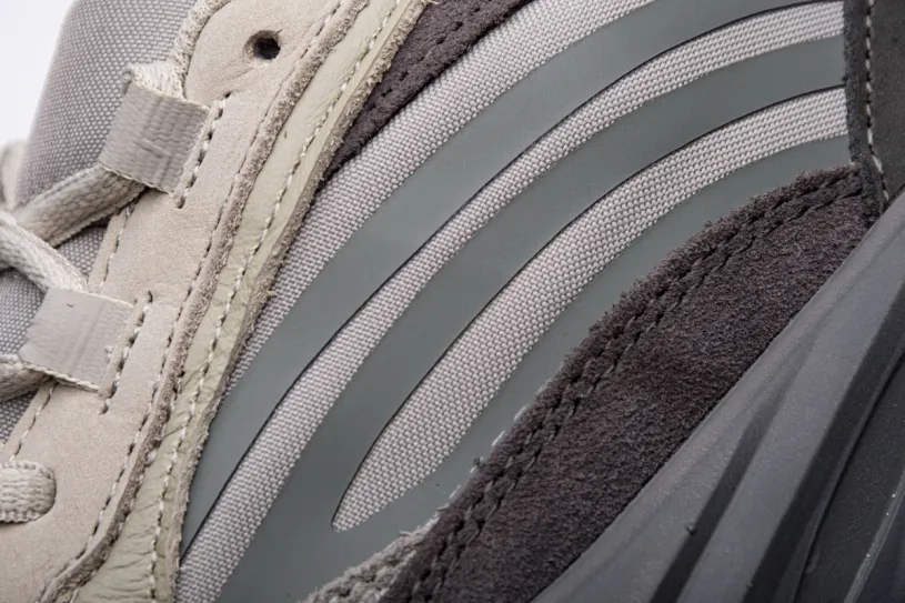 Yeezy Boost 700 V2 “Tephra” FU7914