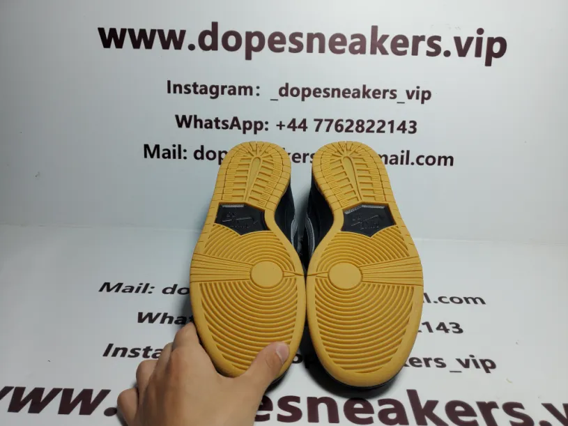 Nike SB Dunk Low Fog  BQ6817-010