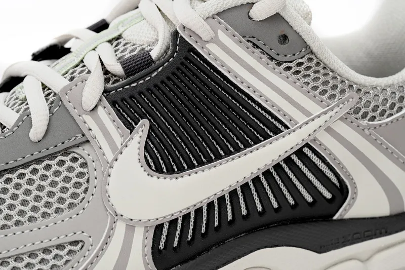 Nike Air Zoom Vomero 5 Ash FB8825-001