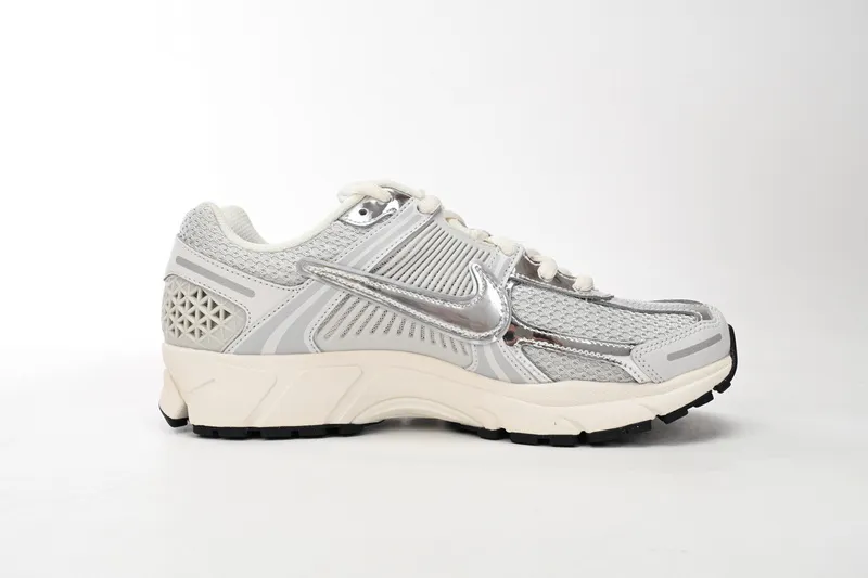 Nike Air Zoom Vomero 5 Silver FD0884-025