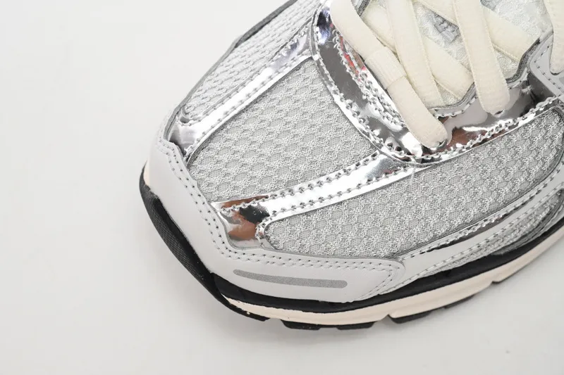 Nike Air Zoom Vomero 5 Silver FD0884-025