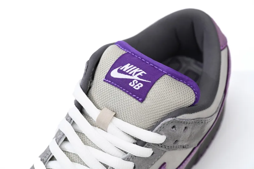 Nike SB Dunk Low Purple Pigeon 304292-051