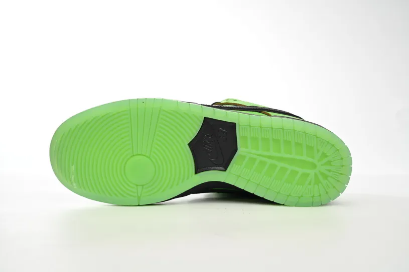 The Powerpuff Girls x Nike SB Dunk Low “Buttercup” FZ8319-300