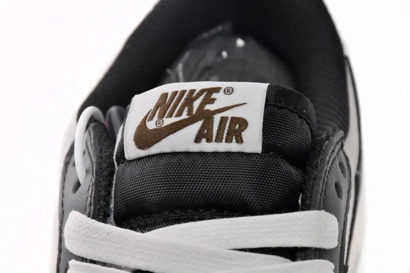 Travis Scott X  Air Jordan 1 Low Bred Toe Low 'BMW JackBoys' DC3533-100