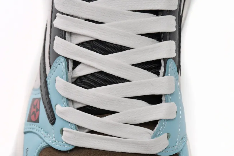 Travis Scott X  Air Jordan 1 Low Bred Toe Low 'BMW JackBoys' DC3533-100