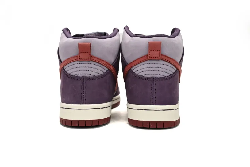 Grey Nike Dunk High SB High Daybreak Plum 313171-500