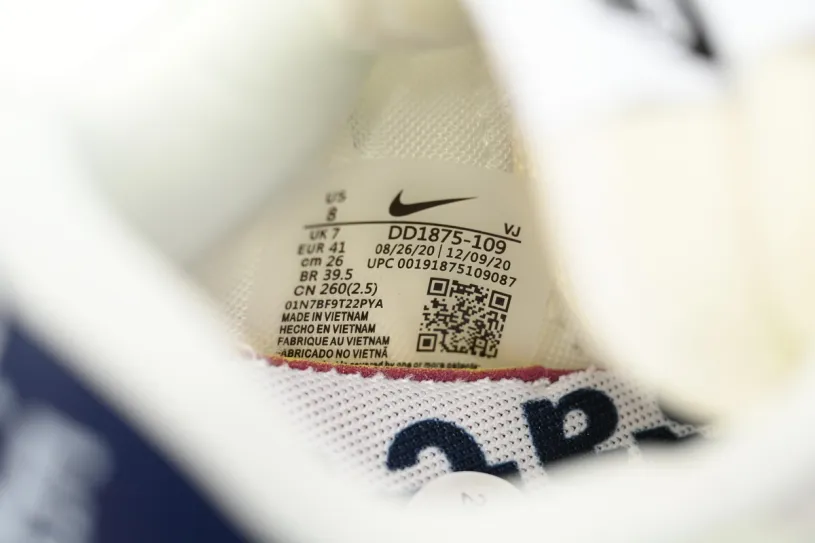 Sacai x Nike VaporWaffle Sesame and Beige Blue DD1875-109