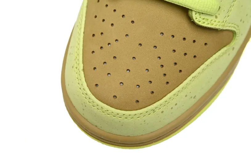 CONCEPTS × Nike Dunks Navy SB Fluorescent Yellow Lobster BV1310-566