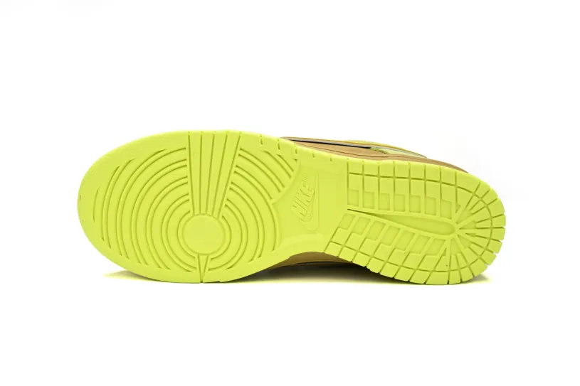 CONCEPTS × Nike Dunks Navy SB Fluorescent Yellow Lobster BV1310-566