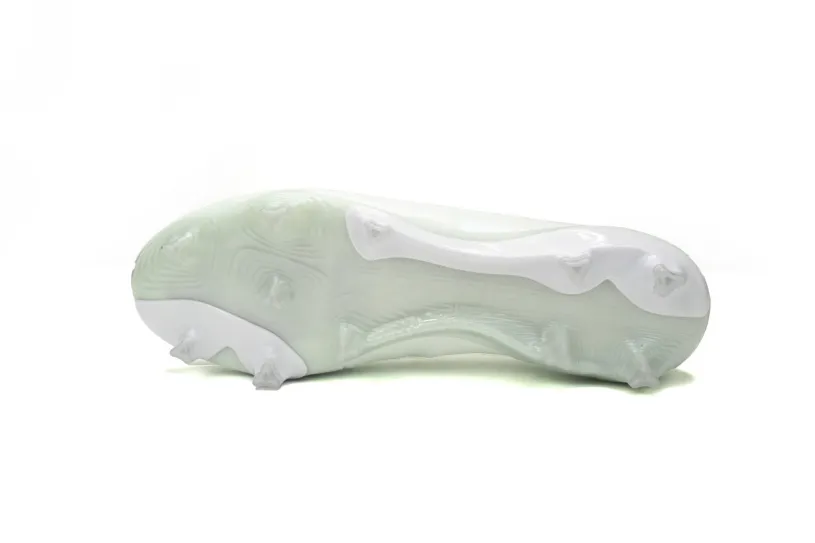 Adidas Predator Mutator 20.1 Low All White IG18029 (Laceless)