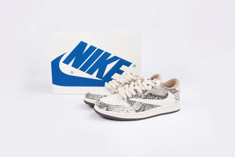 Air Jordan 1 High Og Royal Reimagined Low snake pattern（Pre-sale）