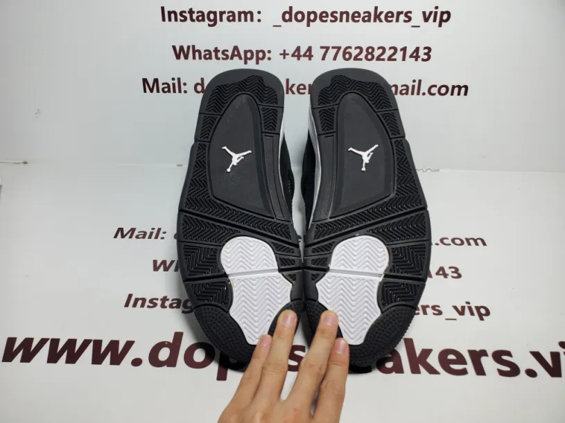 Air Jordan 4 Supreme Retro White Thunder FQ8138-001