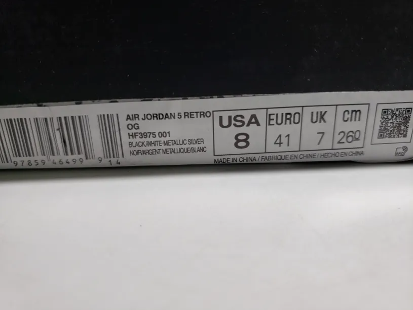 Air Jordan 5“Black Metallic Reimagined" HF3975-001